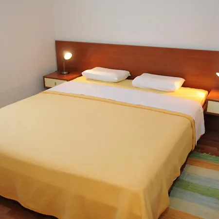 Kristiana Apartment Jezera
